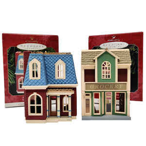 2x Hallmark Nostalgic Houses & Shops Ornaments Grocery Store House on Holly Lane